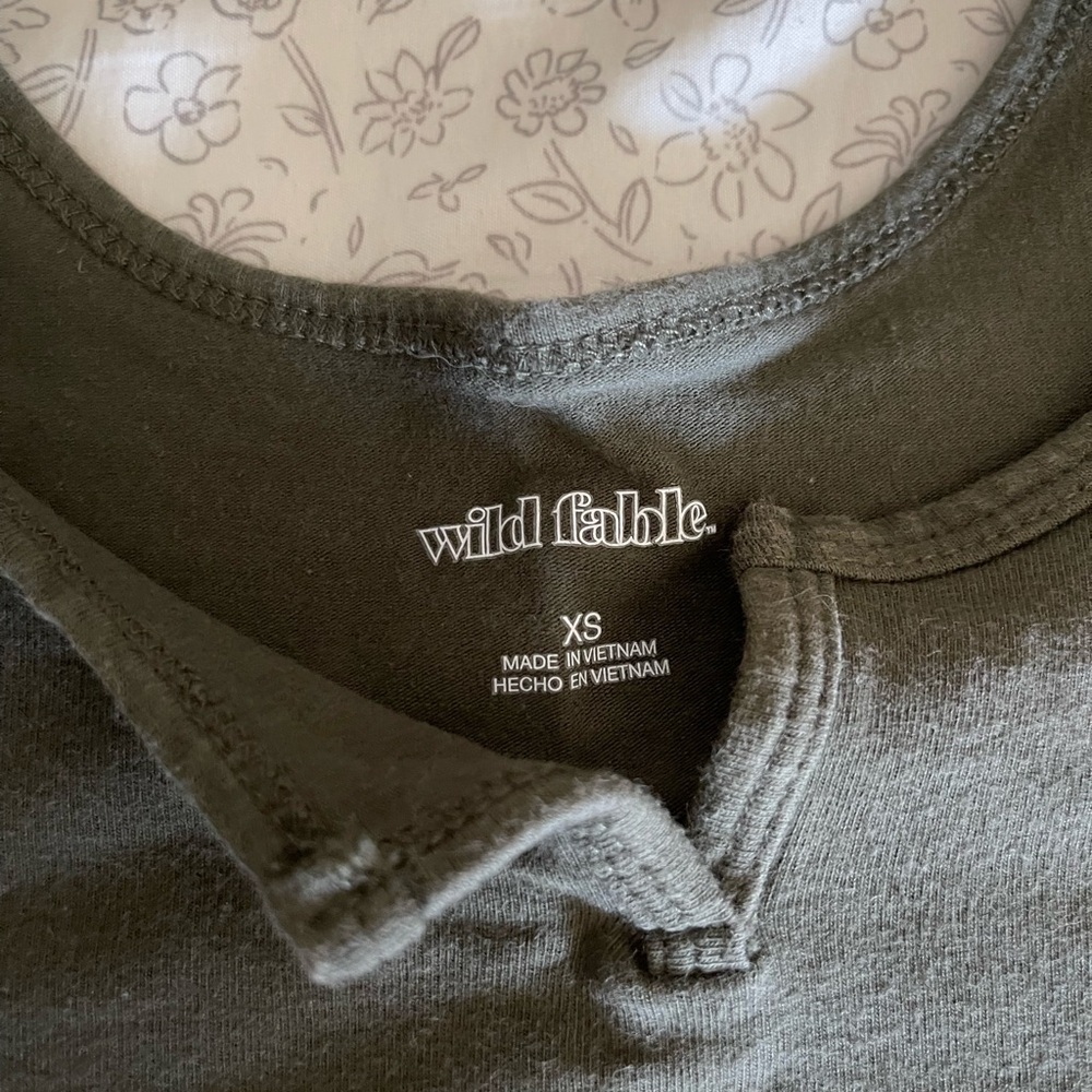 Wild Fable olive green cropped tank top